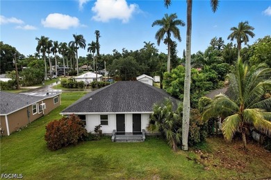 *Accepting Back-Up Offers, 2020 Roof* Welcome to 25 Cypress - photo 1