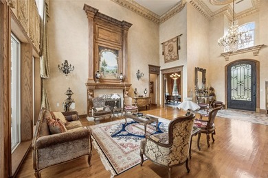 Timeless elegance meets exceptional craftmanship in this - photo 4