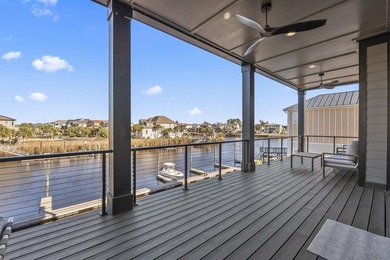 Waterfront six-bedroom, six-bathroom, custom-built 2024 - photo 5