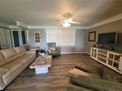 WATERFRONT OASIS ON 2.7 ACRES WITH STUNNING LAKE EUFAULA VIEWS! - photo 7