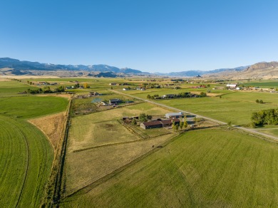 Buffalo Bill Reservoir Home For Sale in Cody Wyoming