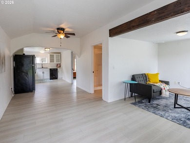 Escape to your own coastal sanctuary in this charming 2-bedroom - photo 4