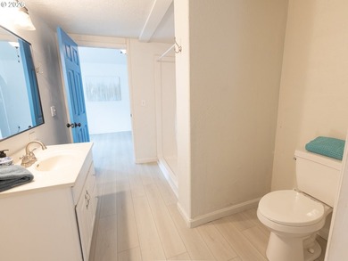 Escape to your own coastal sanctuary in this charming 2-bedroom - photo 9