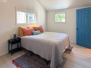 Escape to your own coastal sanctuary in this charming 2-bedroom - photo 10