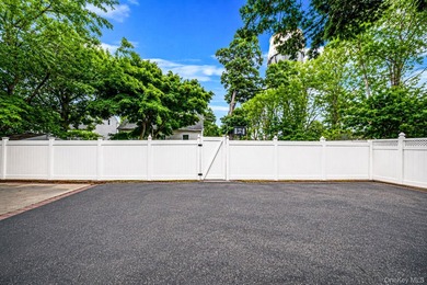 Welcome to this charming 4-bedroom, 2-bath Cape Cod situated on - photo 7