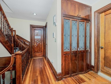 Welcome to 199 W 179th St in the Morris Heights section of The - photo 18