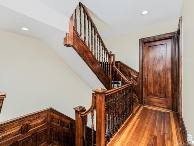Welcome to 199 W 179th St in the Morris Heights section of The - photo 19