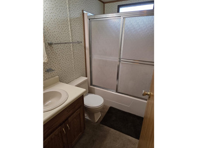 NEW LISTING ALERT. Very spacious 3 bedroom and 2 bath property - photo 27