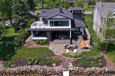Welcome to 6943 E. Eili Lilly Rd, a RARE breathtaking statement - photo 2