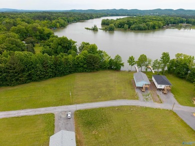 Build your dream getaway on this off water(across the road) lot - photo 1