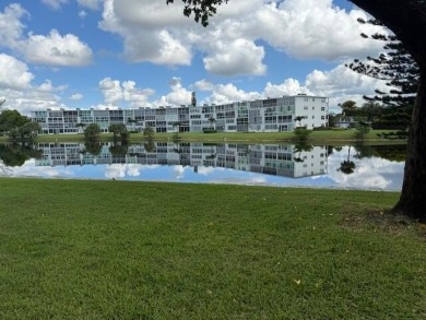 Lake Condo For Sale in Deerfield Beach, Florida