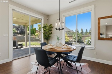 Beautifully appointed Pacific Lifestyle home featuring 3 - photo 12