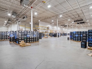 8.27 Acre Property - 101,943 SF Distribution Warehouse. Yard - photo 13
