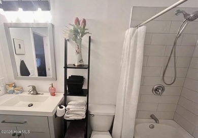 MOTIVATED SELLER! Price reduced - all reasonable offers - photo 16