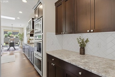 Beautifully appointed Pacific Lifestyle home featuring 3 - photo 16