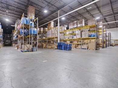 8.27 Acre Property - 101,943 SF Distribution Warehouse. Yard - photo 19