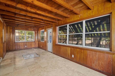 Charming 3 bedroom, 2 bath main house with an attached 1 - photo 21