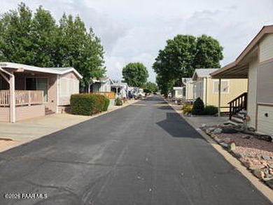AN AFFORDABLE AND PERFECT 2nd Home or a great place to live - photo 23