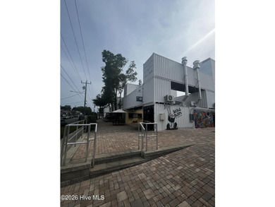 MOTIVATED SELLER! Price reduced - all reasonable offers - photo 31