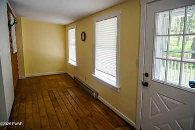 LARGE LOG HOME NESTLED IN A HIGHLY DESIRABLE COMMUNITY JUST - photo 31