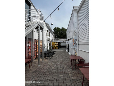 MOTIVATED SELLER! Price reduced - all reasonable offers - photo 37