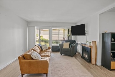 Experience effortless waterfront living at sought after - photo 5