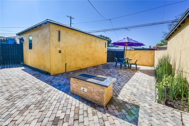 RARE 500 Sq Ft PRIMARY SUITE! Price Improvement! Refreshed and - photo 6