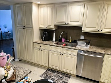 Updated condo with great NE ocean views. Wood tile floors. Split - photo 7
