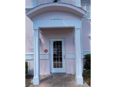 Lake Condo For Sale in St. Petersburg, Florida