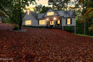 Step inside this beautiful home and experience the feeling of - photo 3
