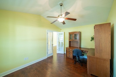 Lots of upgrades. Aluminum puppy fence. Carolina room, Paver - photo 8