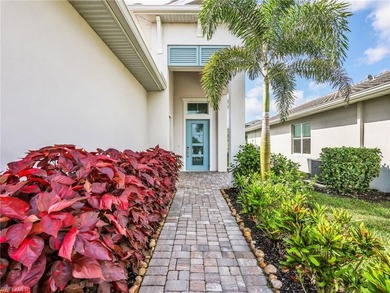Built in 2022 and meticulously maintained, this exceptional - photo 7