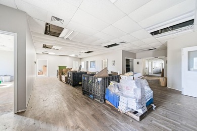 Exceptional 226,000 sq ft industrial facility on 16.5 acres in - photo 33