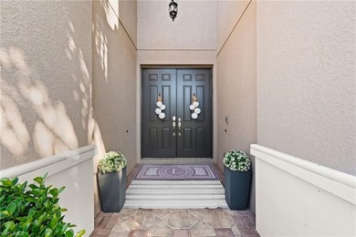 Rare opportunity to own this exceptional 5 bedroom 5 full bath - photo 4