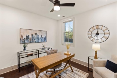 The Woodland Oak is a beautiful 3 story retreat tucked away in