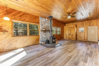 Exquisitely renovated, south-facing chalet-style lakefront - photo 7