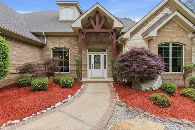 Meticulously maintained, custom-built masterpiece nestled on - photo 3
