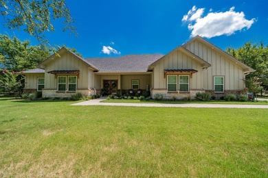 Lake Home For Sale in Quinlan, Texas