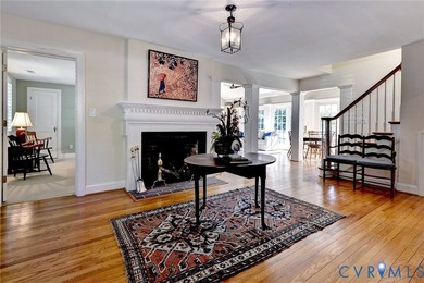 Just minutes from downtown Williamsburg, this charming home is - photo 5