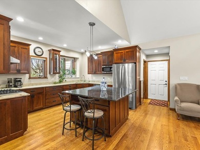 Welcome to this exceptional custom-built retreat set on over 4 - photo 15