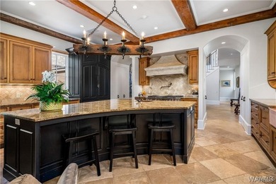 Serene, private, and designed to capture the beauty of Lake - photo 17