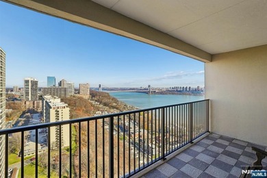 Stunning 1-Bedroom Co-op with Hudson River & GWB Views Welcome