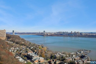Stunning 1-Bedroom Co-op with Hudson River & GWB Views Welcome