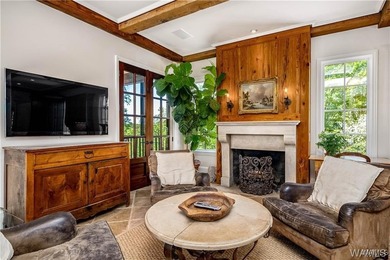Serene, private, and designed to capture the beauty of Lake - photo 21