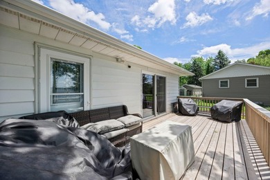 Experience lake life at its best on beautiful Sauk Lake! This - photo 23