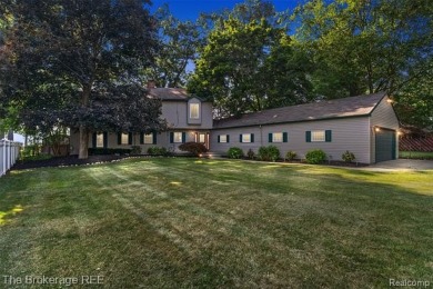 Lake Home For Sale in Waterford, Michigan