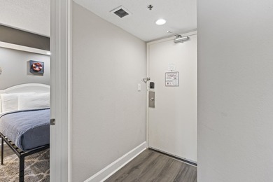 Completely remodeled from top to bottom at the end of 2023, this - photo 3
