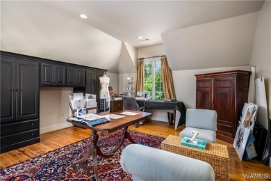 Serene, private, and designed to capture the beauty of Lake - photo 33