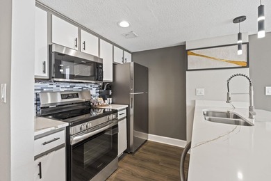Completely remodeled from top to bottom at the end of 2023, this - photo 7