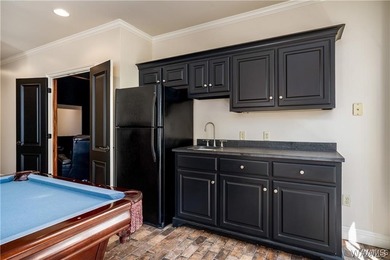 Serene, private, and designed to capture the beauty of Lake - photo 47